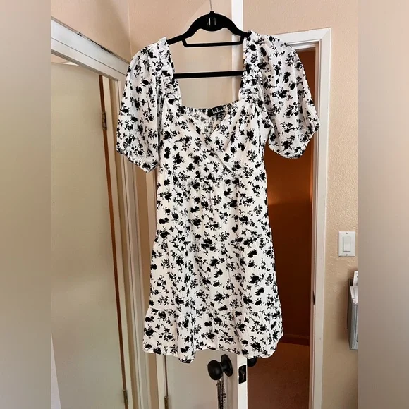 lulus black and white dress Black & White Pleated Dress - Backless Maxi Dress - Velvet Dress